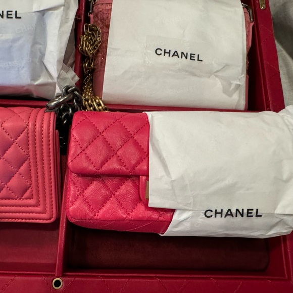 Mini Chanel - Picture 3 of 11